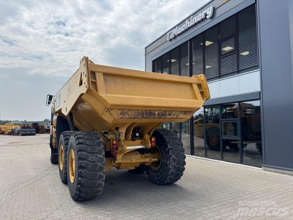 CAT 730 铰接式自卸车