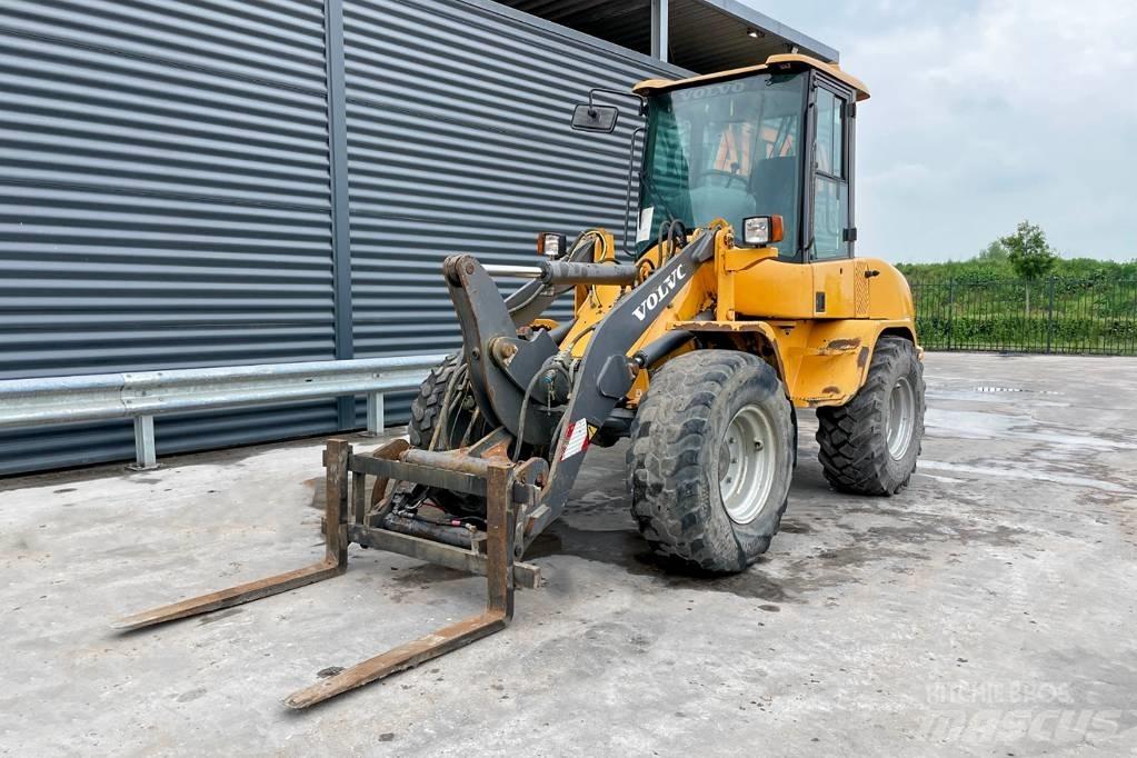 Volvo L 30 ZX 轮式装载机