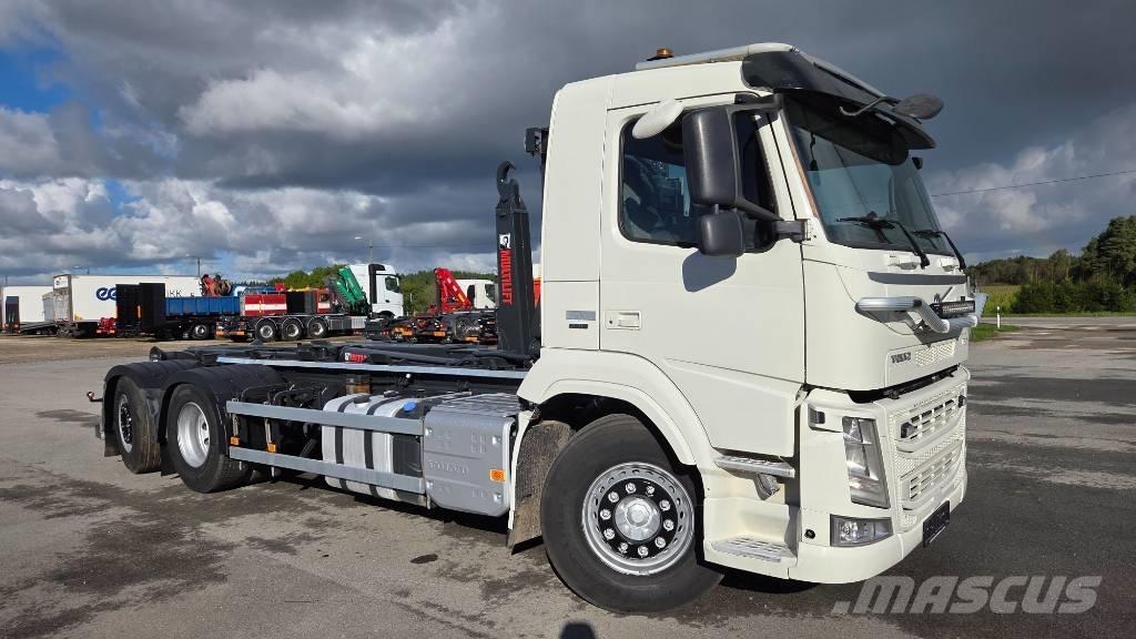 Volvo FM460 6X2*4 工程吊钩车