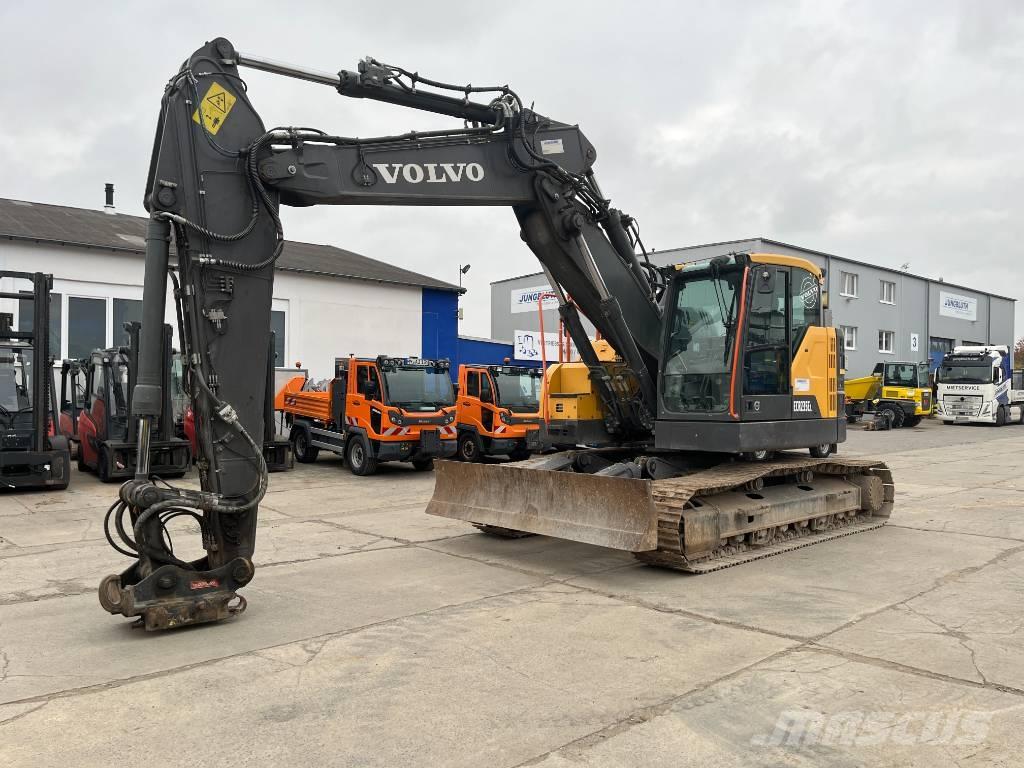 Volvo ECR235EL 履带挖掘机