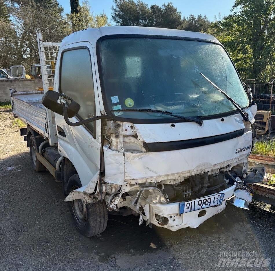 Toyota Dyna 皮卡车