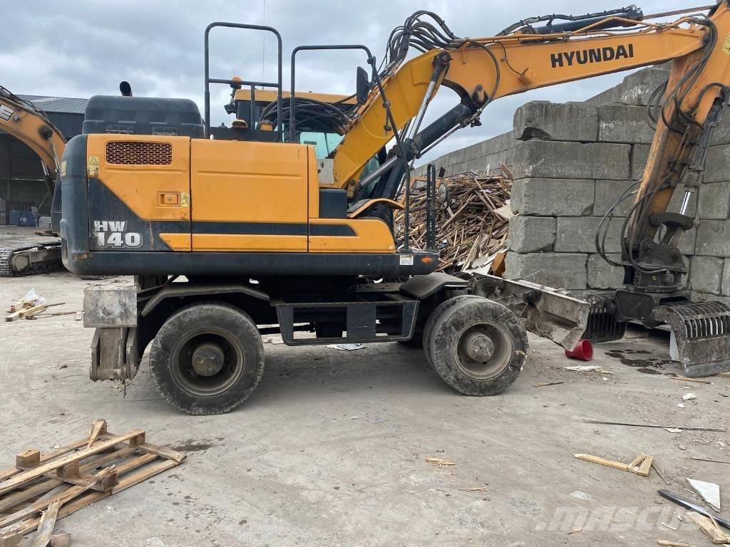 Hyundai HW 140 轮式挖掘机