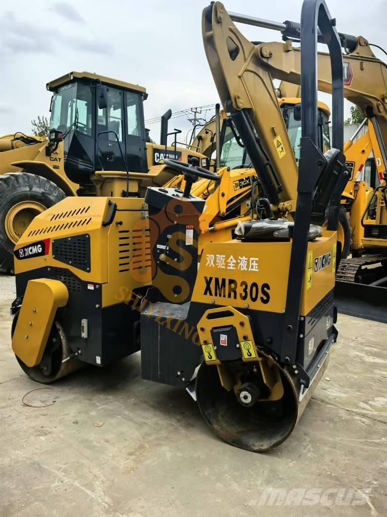 XCMG XMR 30S 双轮压路机