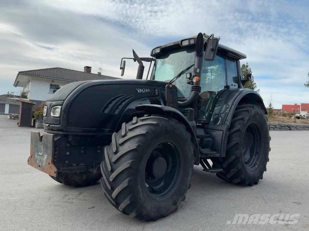 Valtra T 162 拖拉机/农用车