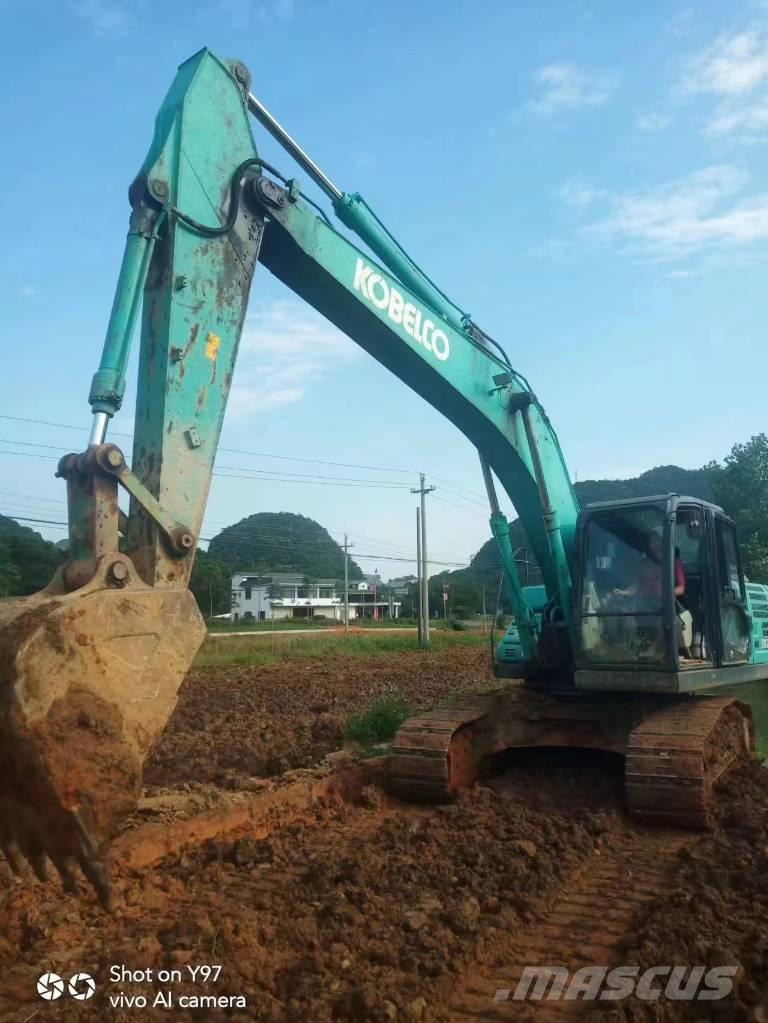 Kobelco SK200-10 履带挖掘机