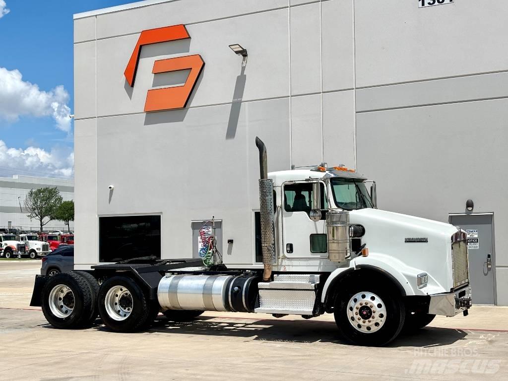 Kenworth T 800 牵引车