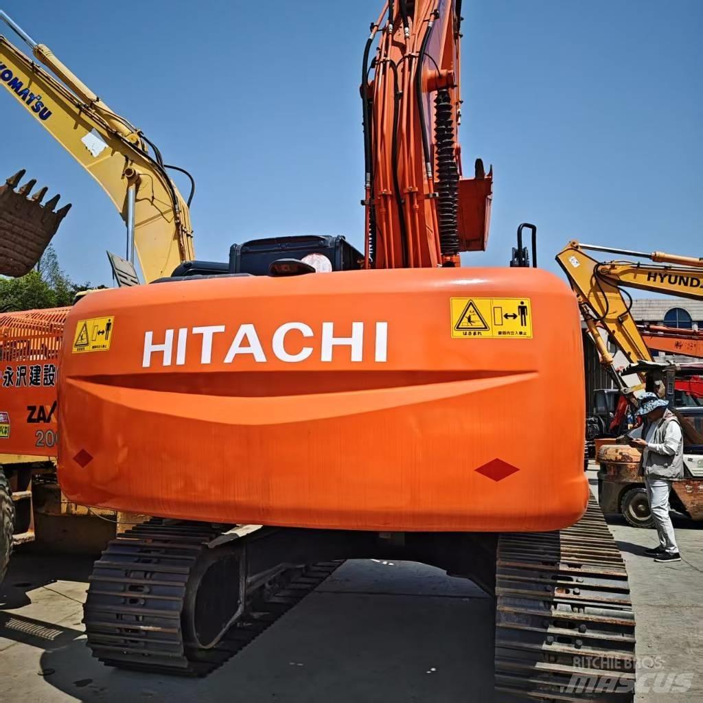 Hitachi ZX 210 履带挖掘机