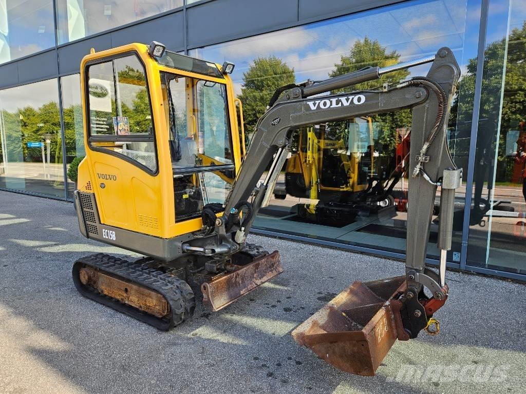 Volvo EC 15 B 小型挖掘机