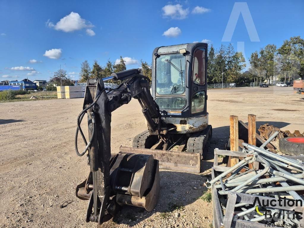 Bobcat 425 小型挖掘机