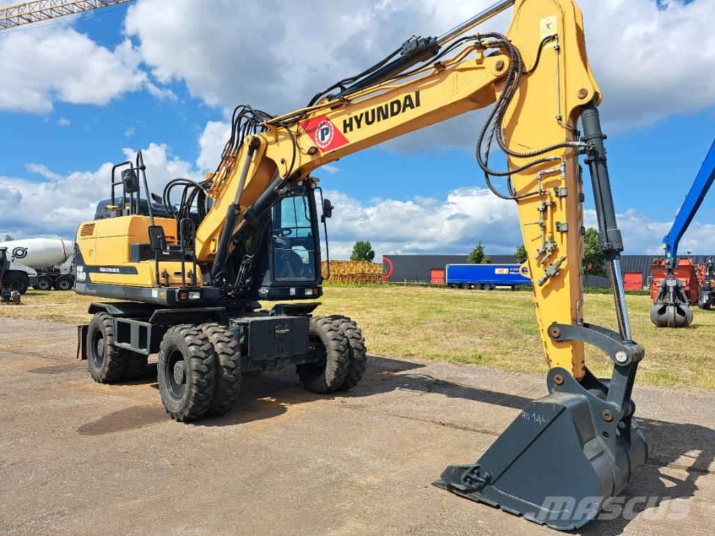 Hyundai HW140 轮式挖掘机