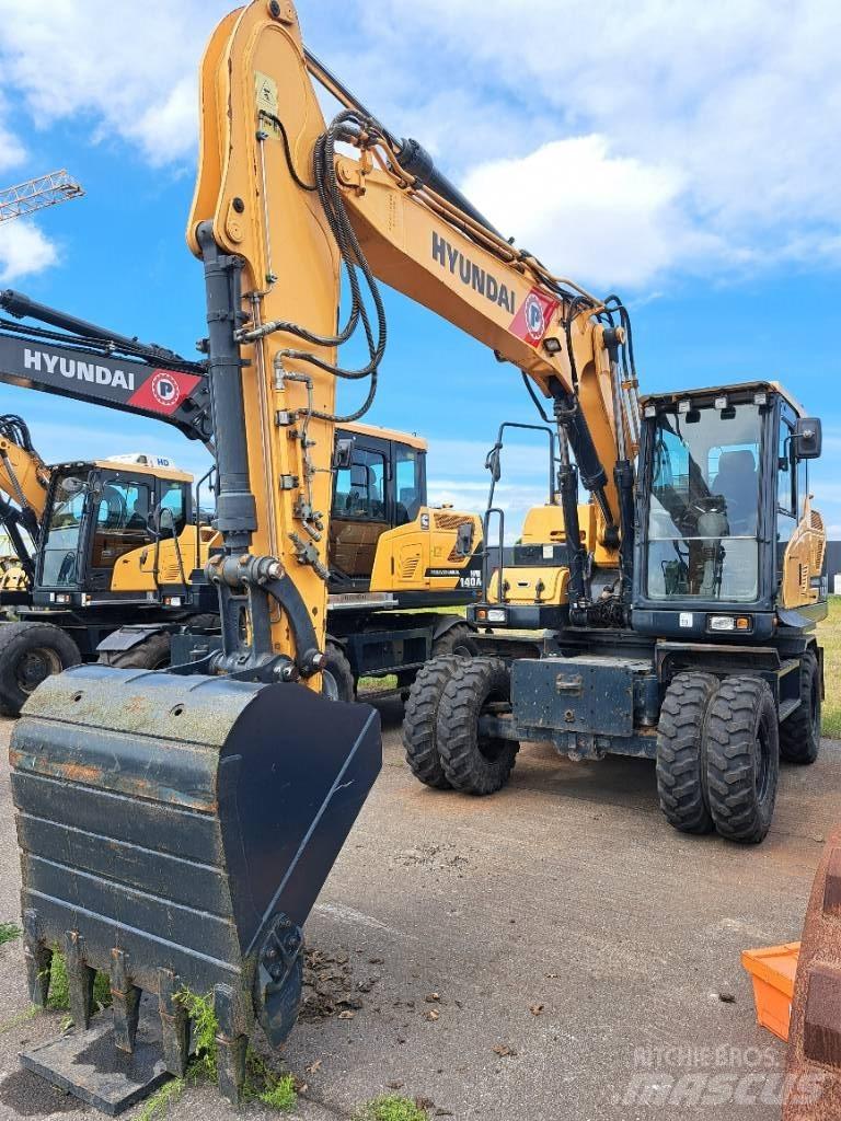 Hyundai HW140 轮式挖掘机