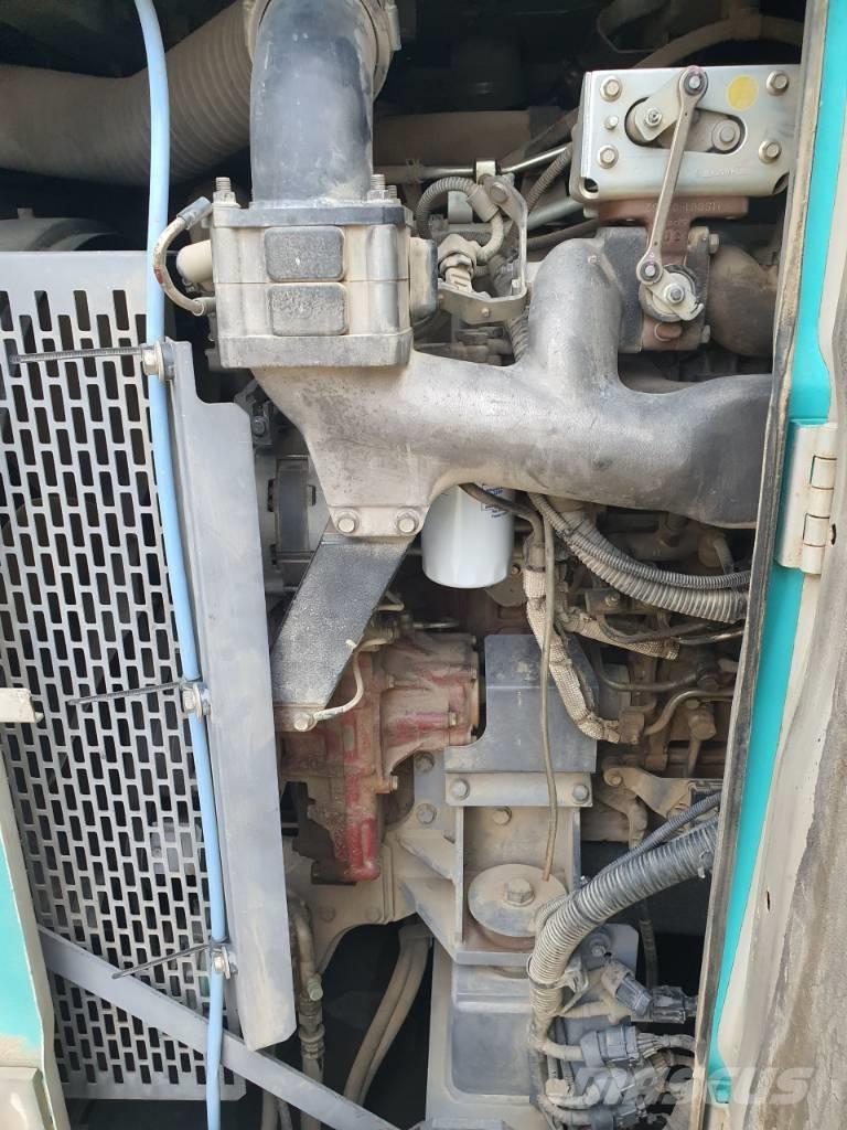 Kobelco BMS1000 履带起重机