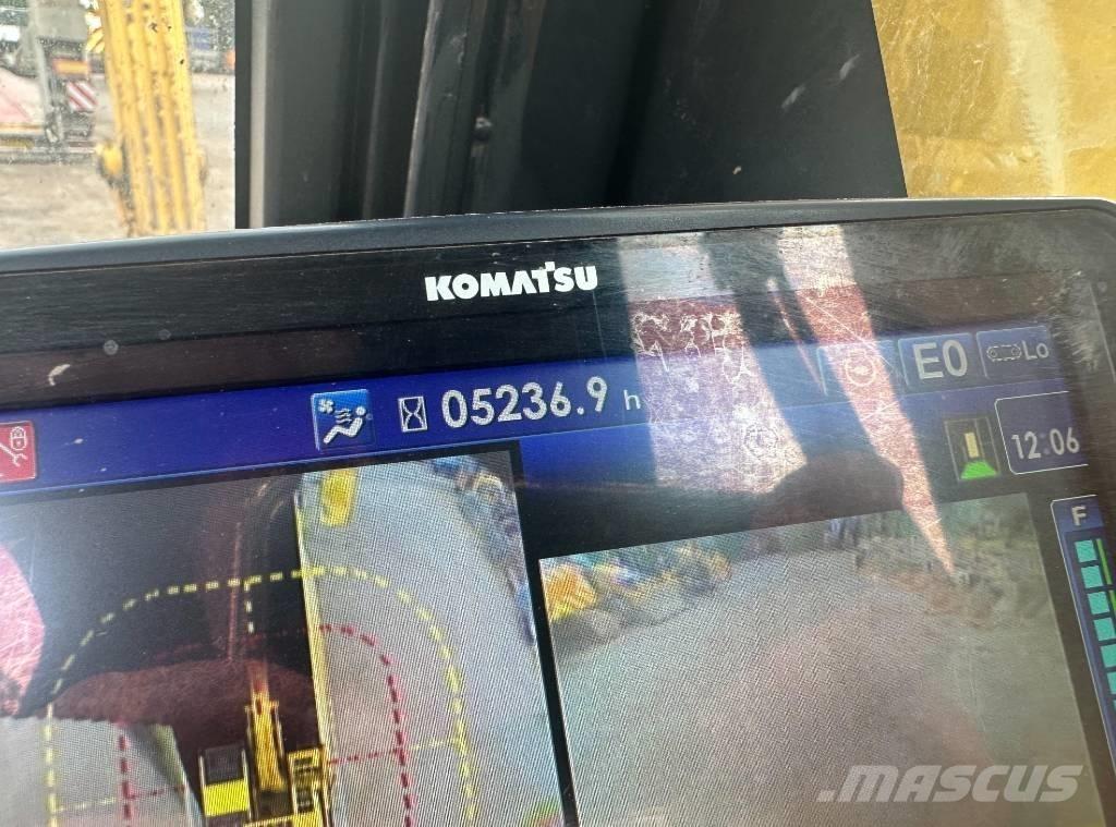Komatsu PC 210 LC-11 履带挖掘机