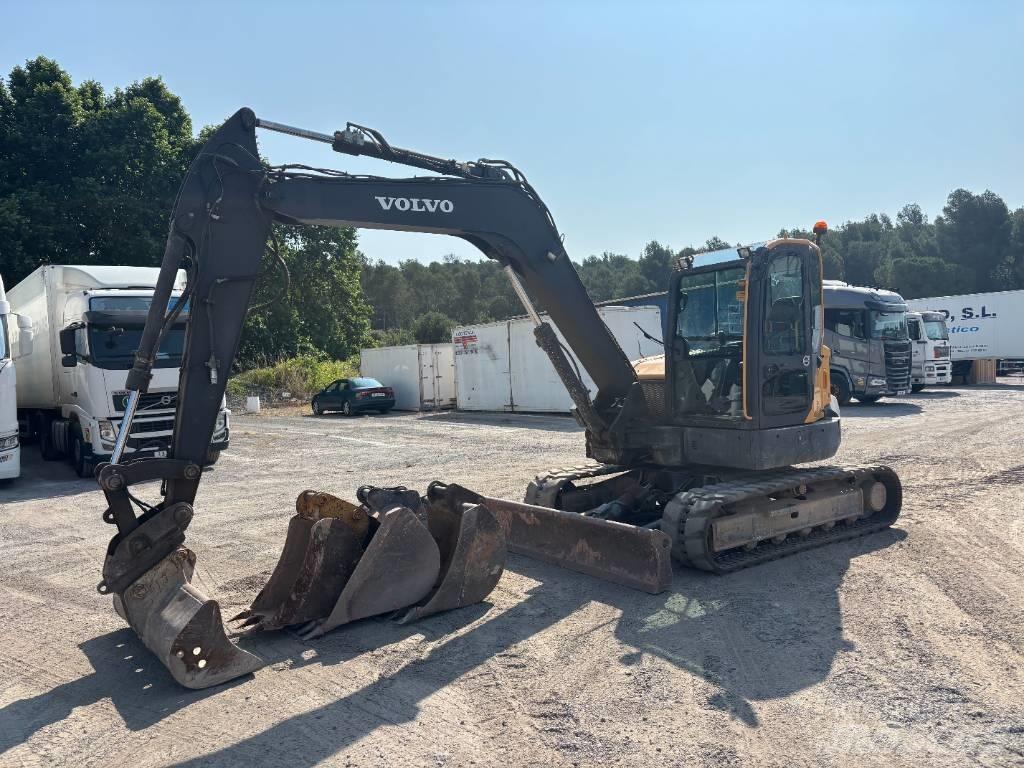 Volvo ECR 88 D 中型挖掘机