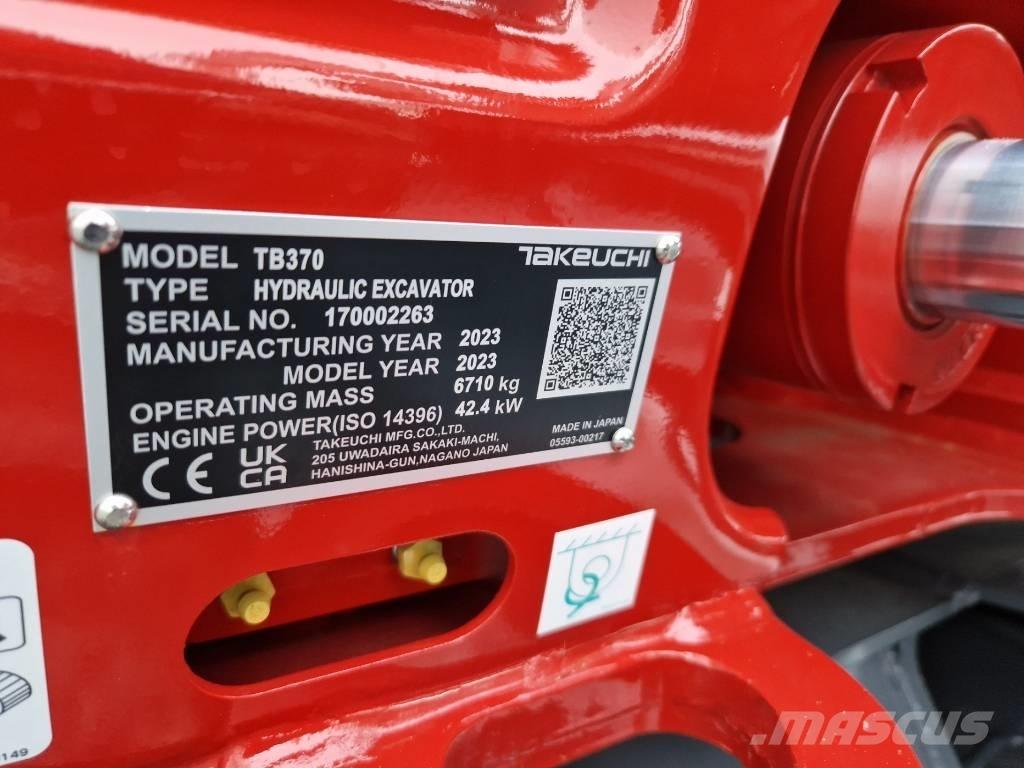 Takeuchi TB370 小型挖掘机
