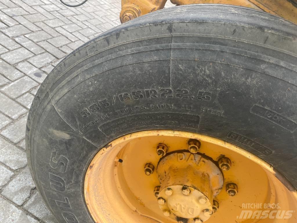  Pole Trailer 轻型拖车