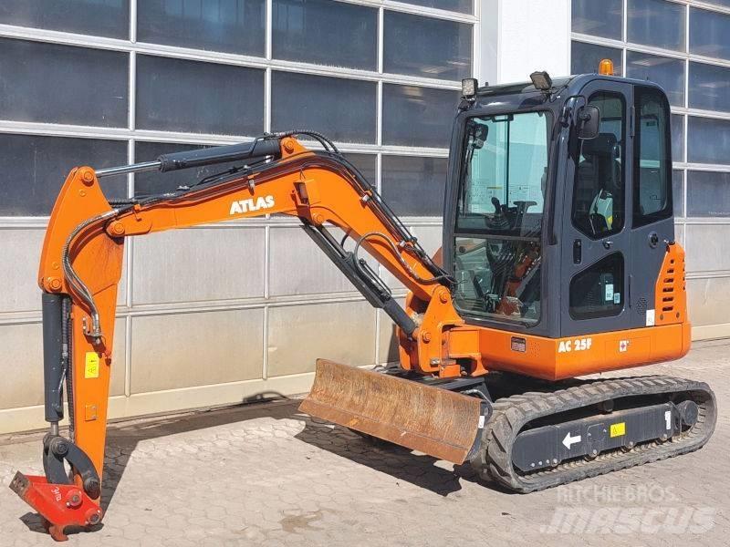 Atlas AC 25 F 小型挖掘机