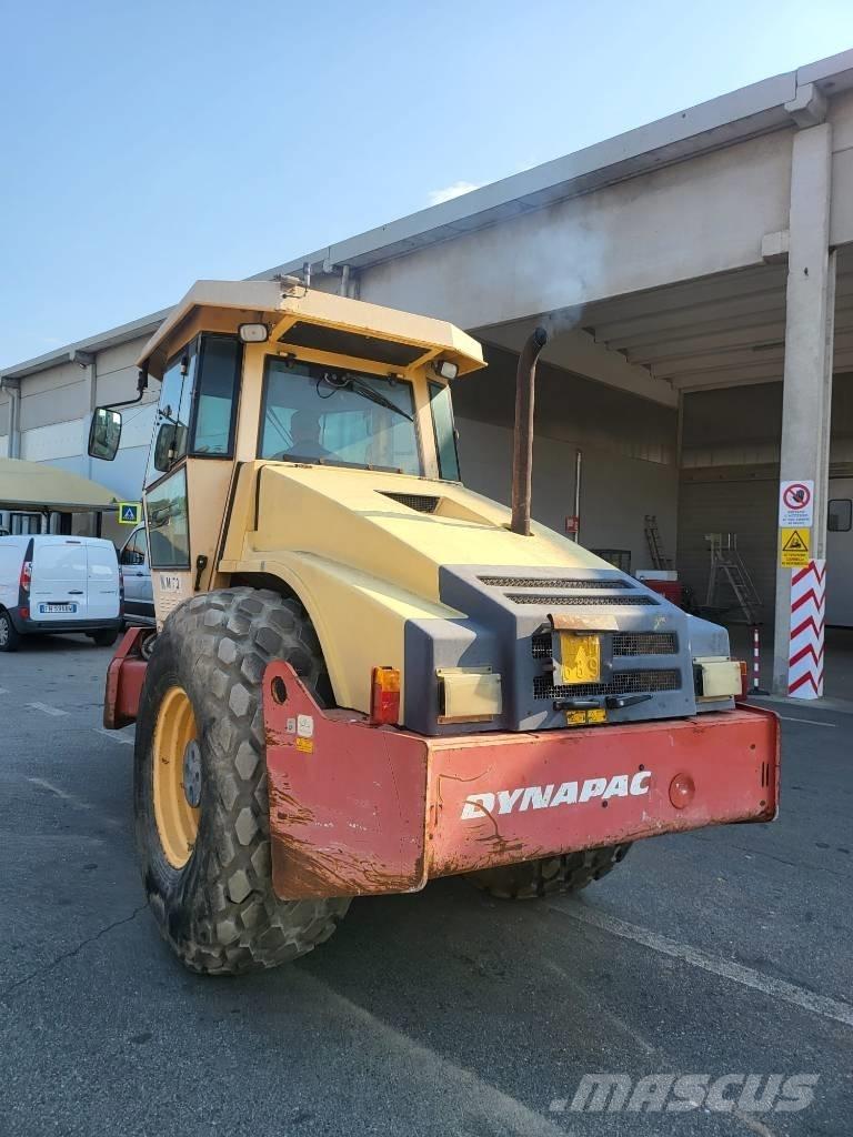 Dynapac CA 302 D 单轮压路机