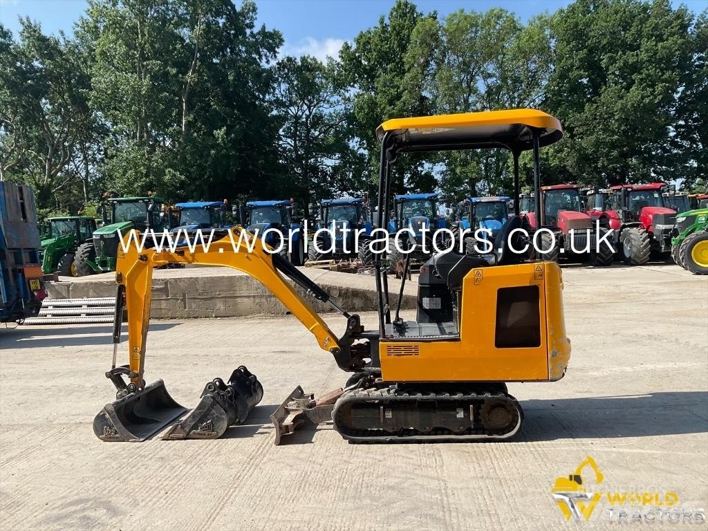 JCB 15 C-1 小型挖掘机