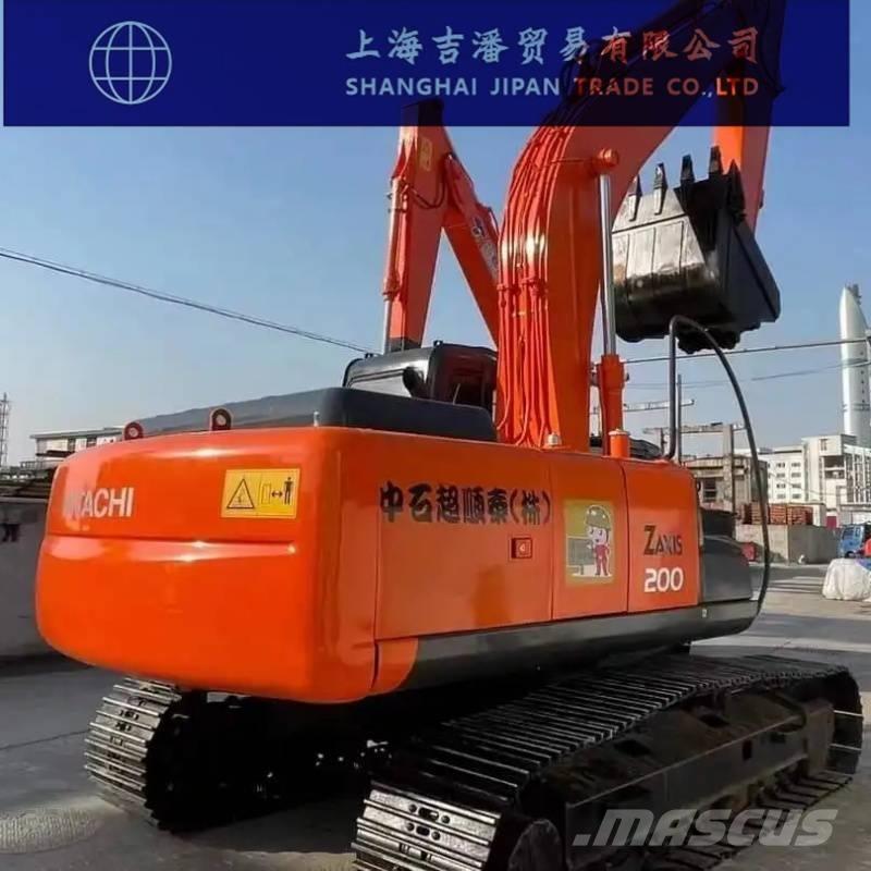 Hitachi ZX 200 履带挖掘机