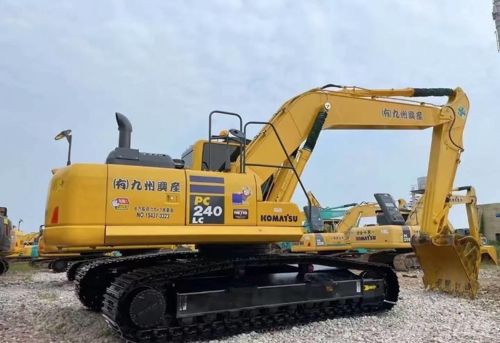 Komatsu PC 240 履带挖掘机