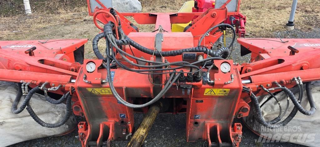 Kuhn FC 883 割草调节装置