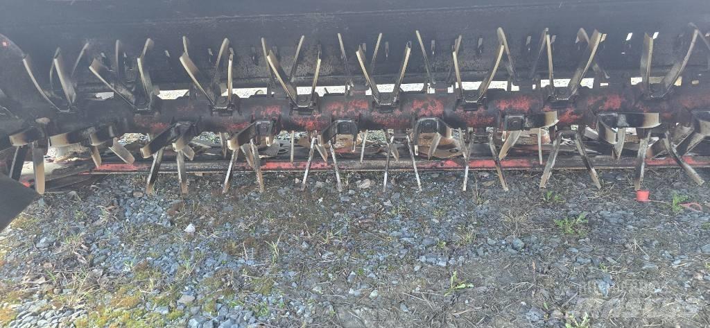 Kuhn FC 883 割草调节装置