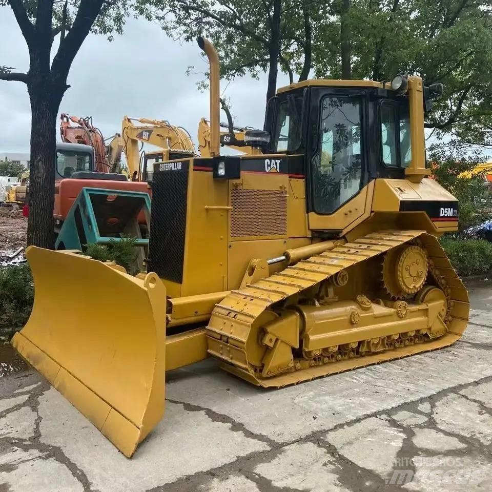 CAT D5M 履带式推土机