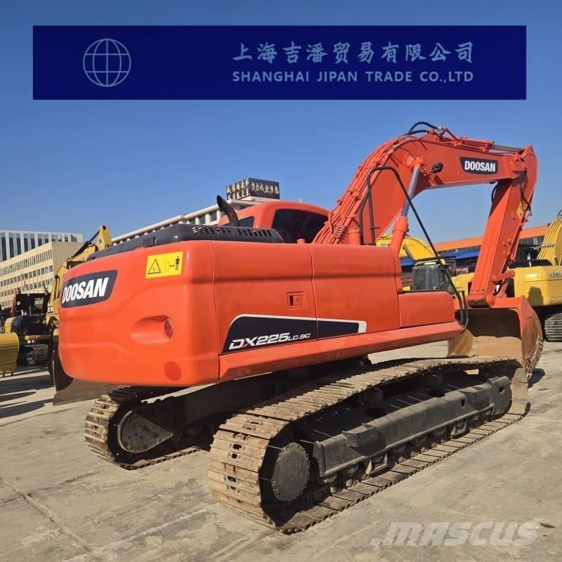 Doosan DX 225 履带挖掘机