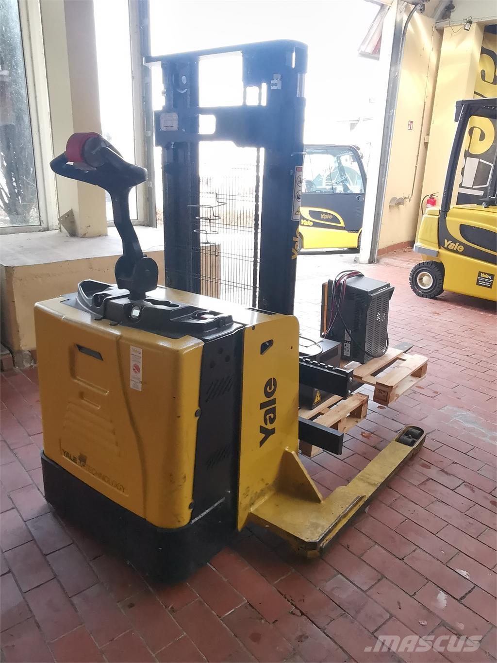 Yale MS15XSL 行走式堆垛机