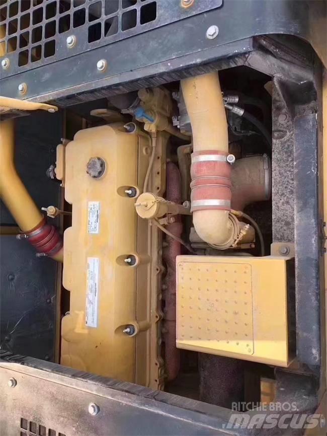 CAT 345 D L 履带挖掘机