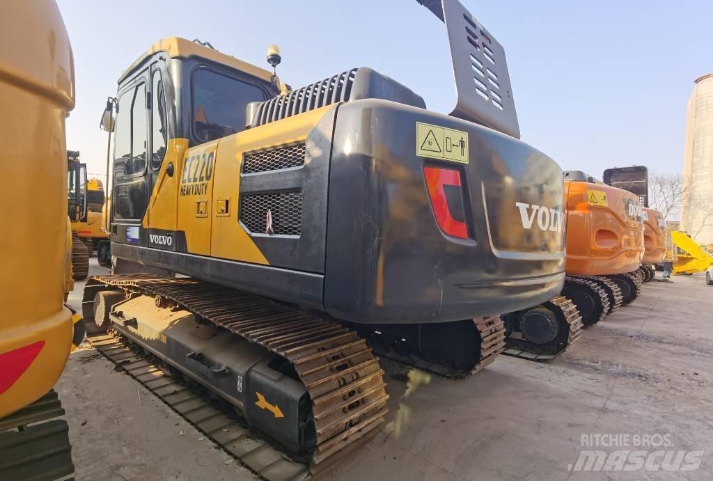 Volvo EC 220 履带挖掘机