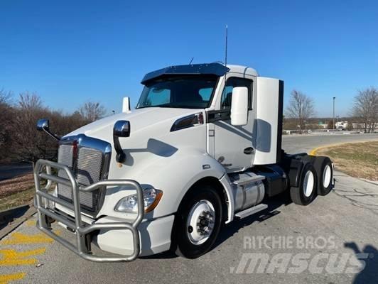 Kenworth T 680 牵引车