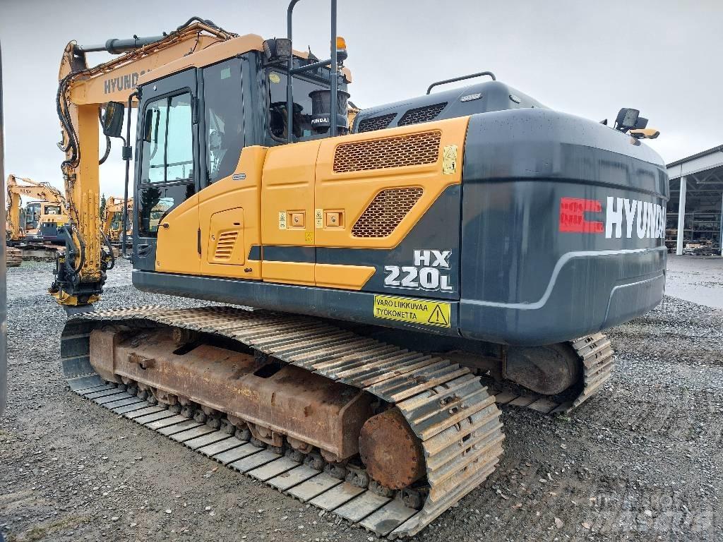 Hyundai HX 220 L 履带挖掘机