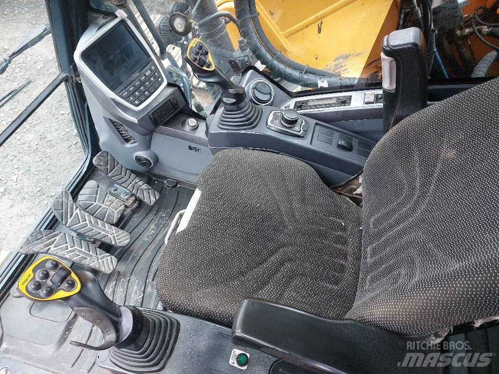 Hyundai HX 220 L 履带挖掘机