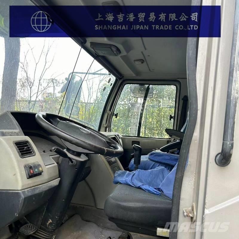 Zoomlion ZTC 1100 V 全地面起重机︳移动式起重机