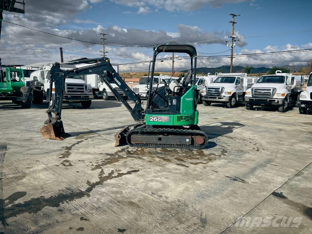 John Deere 26 G 滑移装载机