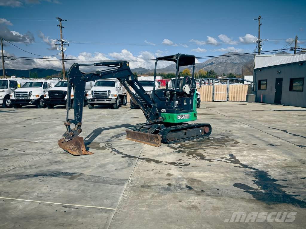 John Deere 26 G 滑移装载机
