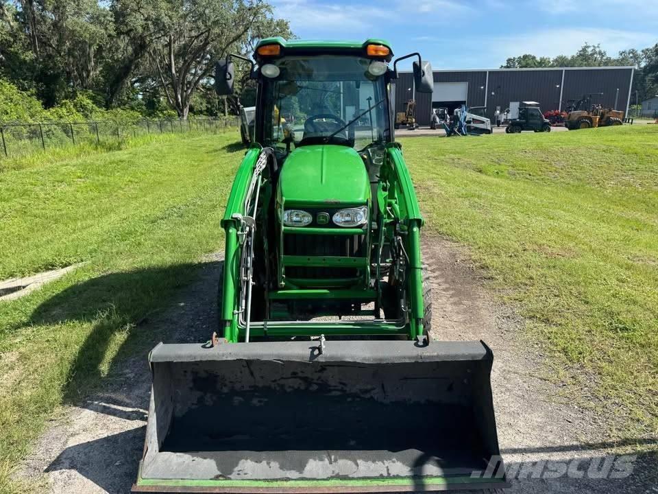John Deere 3520 拖拉机/农用车