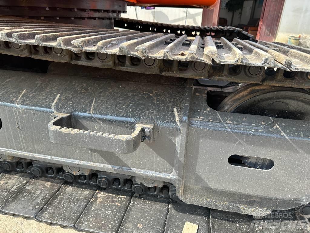 Doosan DX 160 LC 小型挖掘机