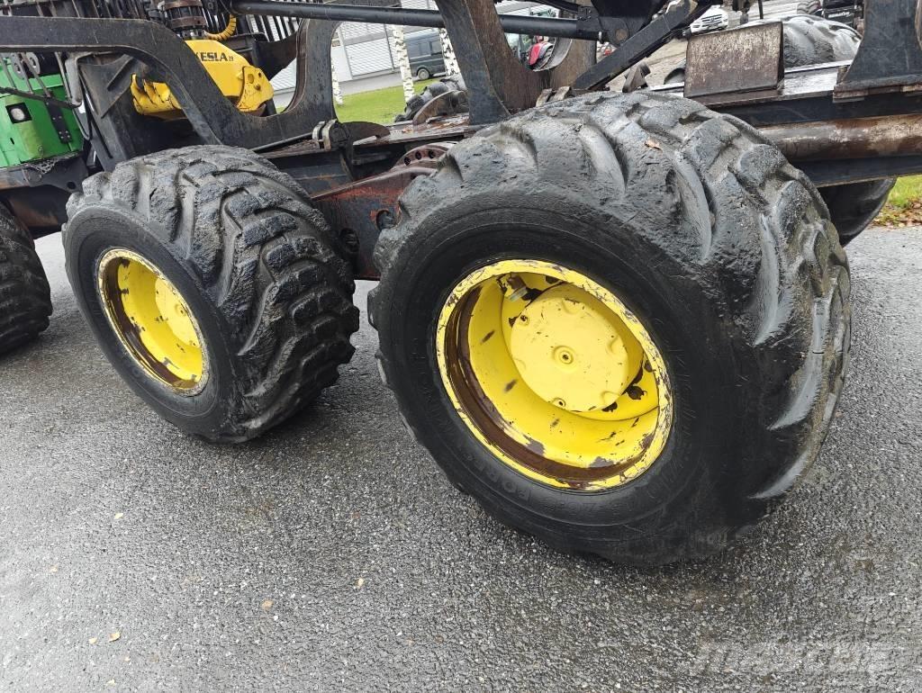 John Deere 1210 E 集运机