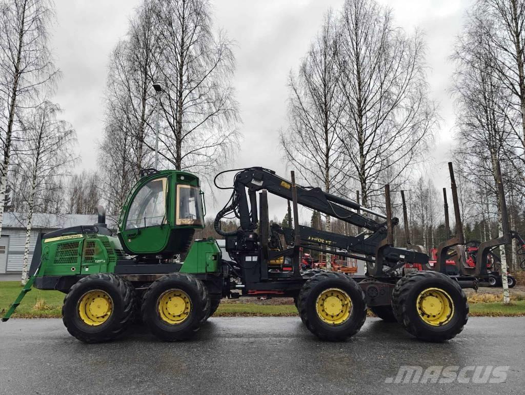 John Deere 1210 E 集运机