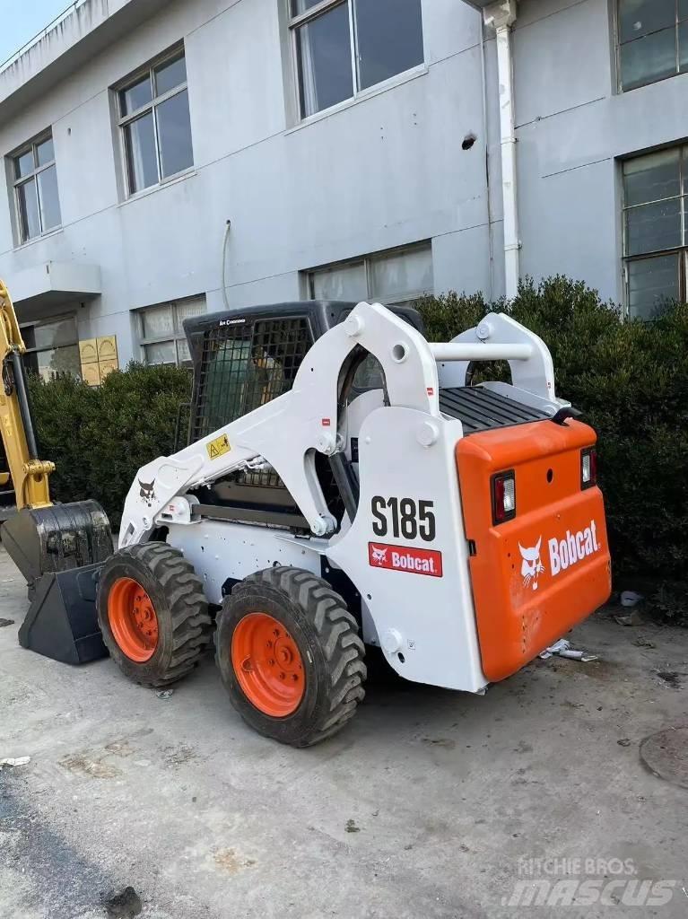 Bobcat S185 滑移装载机