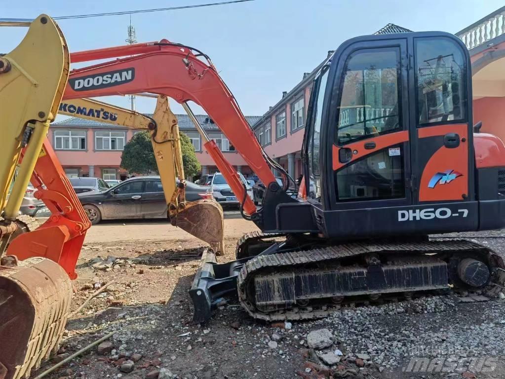 Doosan DH 60-7 小型挖掘机