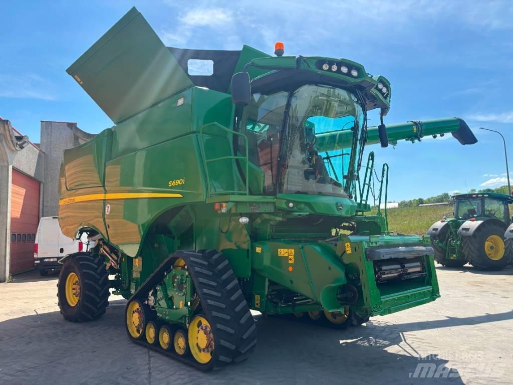 John Deere S 690 i 联合收割机