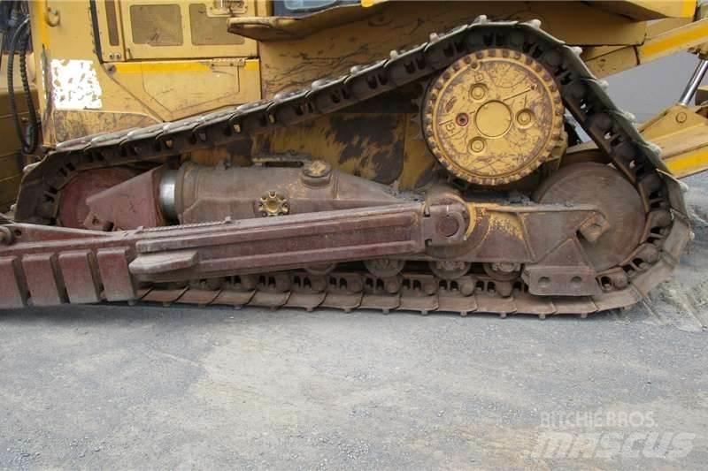 CAT D6R 履带式推土机