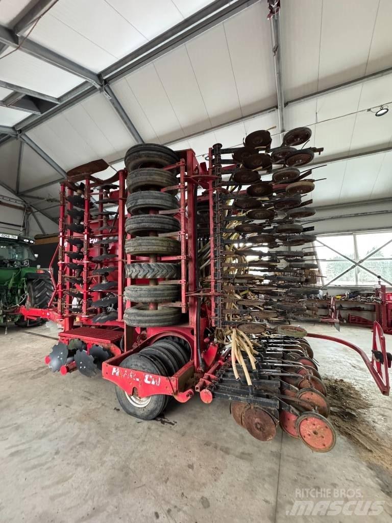 Horsch Pronto 8 DC 条播机