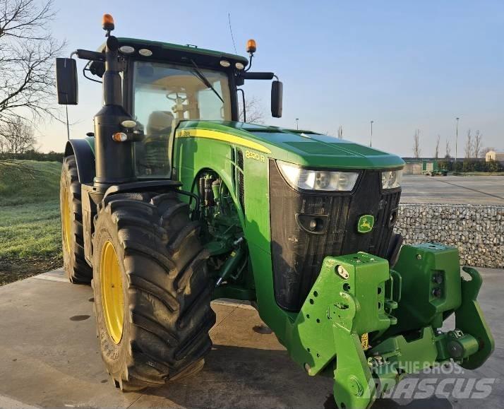John Deere 8320 R 拖拉机/农用车
