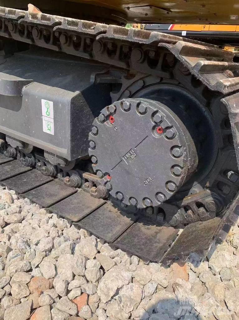 Komatsu PC 210 LC 履带挖掘机
