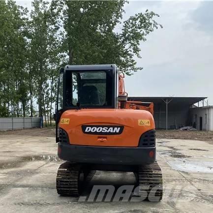 Doosan DH 60-7 小型挖掘机